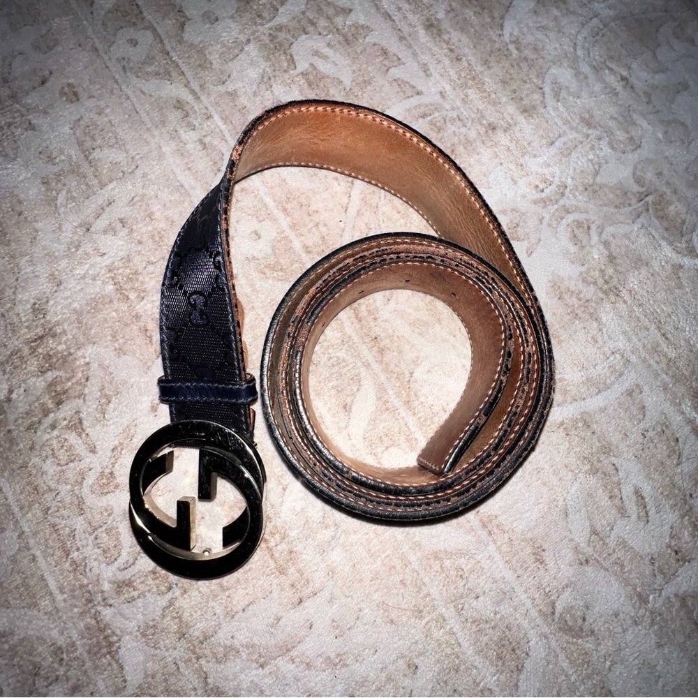 Gucci Navy Monogram GG Logo Leather Belt with Gold Buckle - Picture 3 of 13